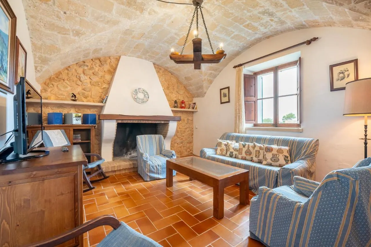 Son Suau Vell By Mallorca House Rent フェラニチ