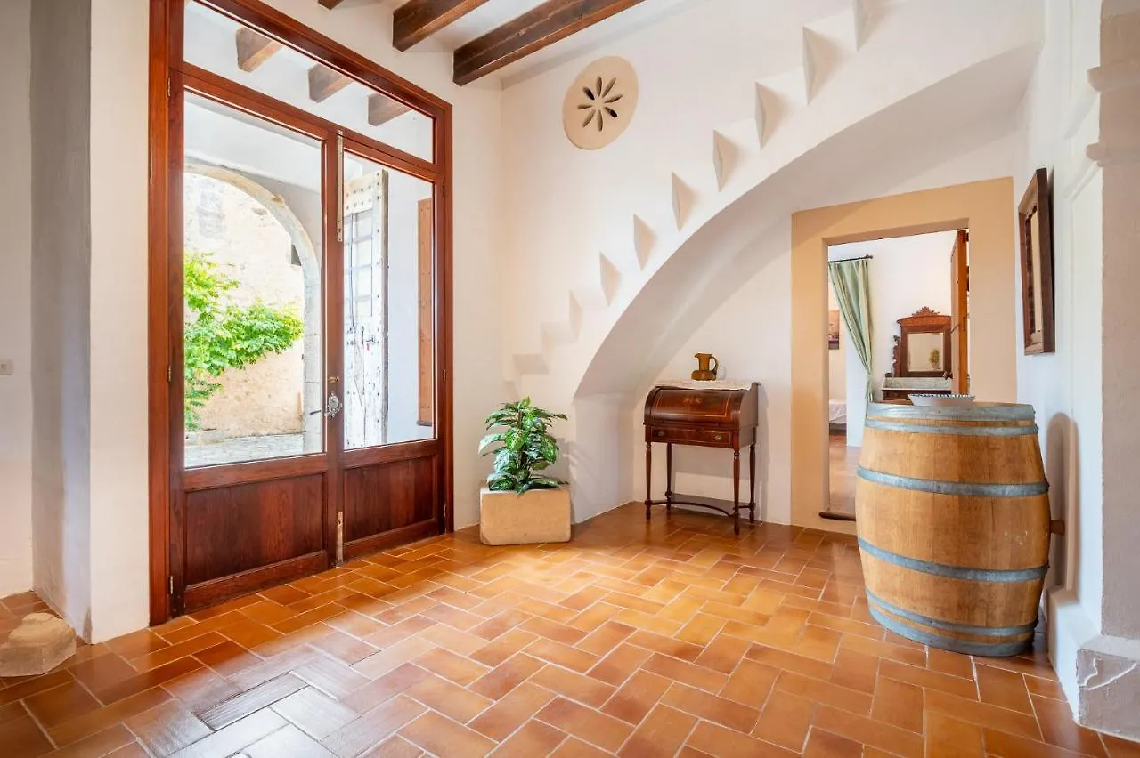 Son Suau Vell By Mallorca House Rent フェラニチ